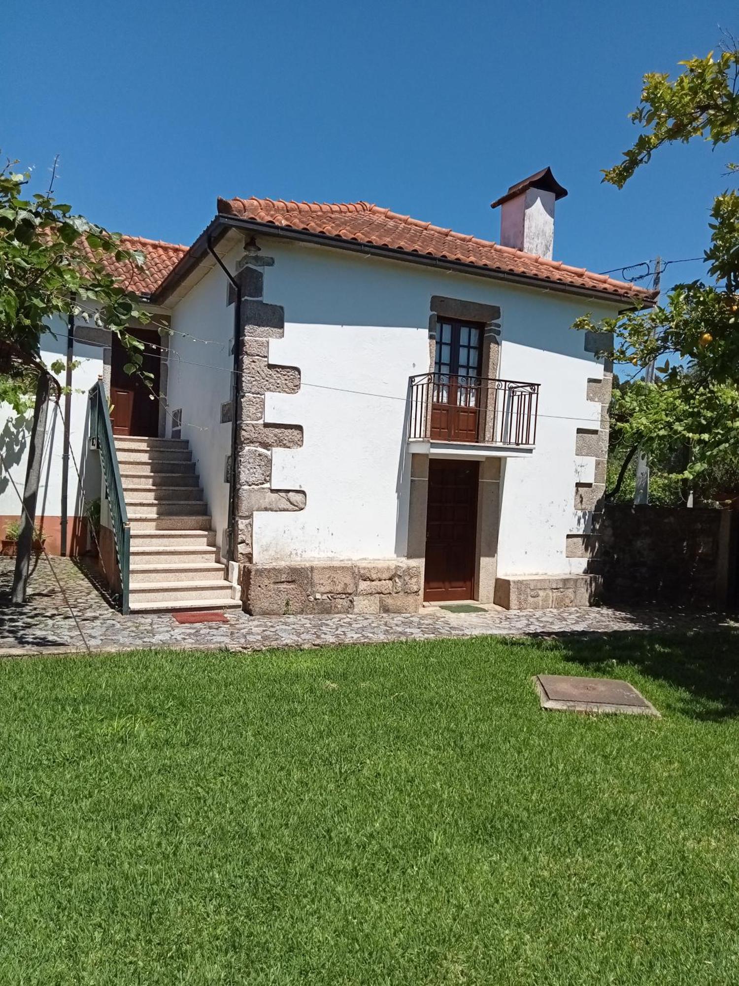 Casa Guimaraes Holiday home